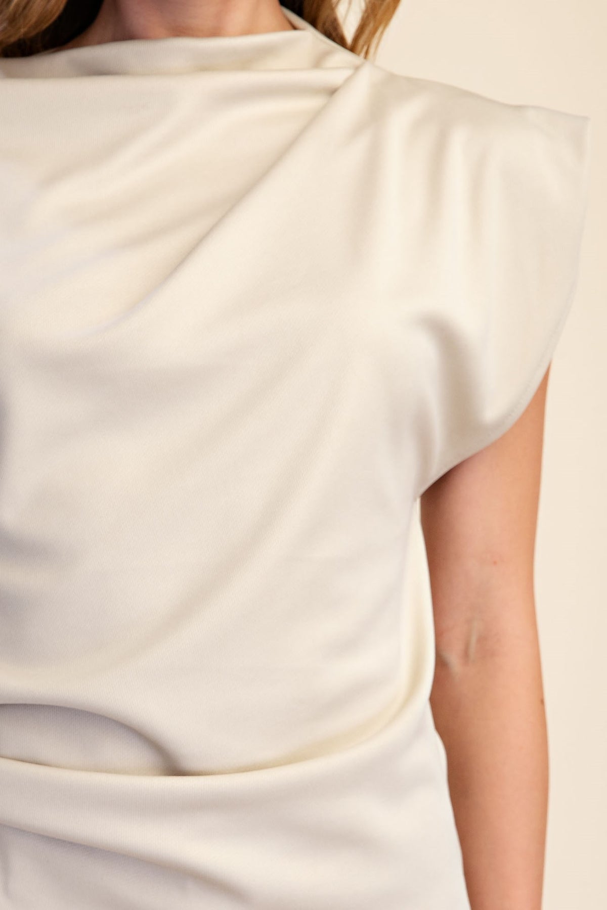F26 Asymmetric Top