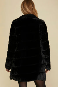F26 Black Beauty Faux Fur