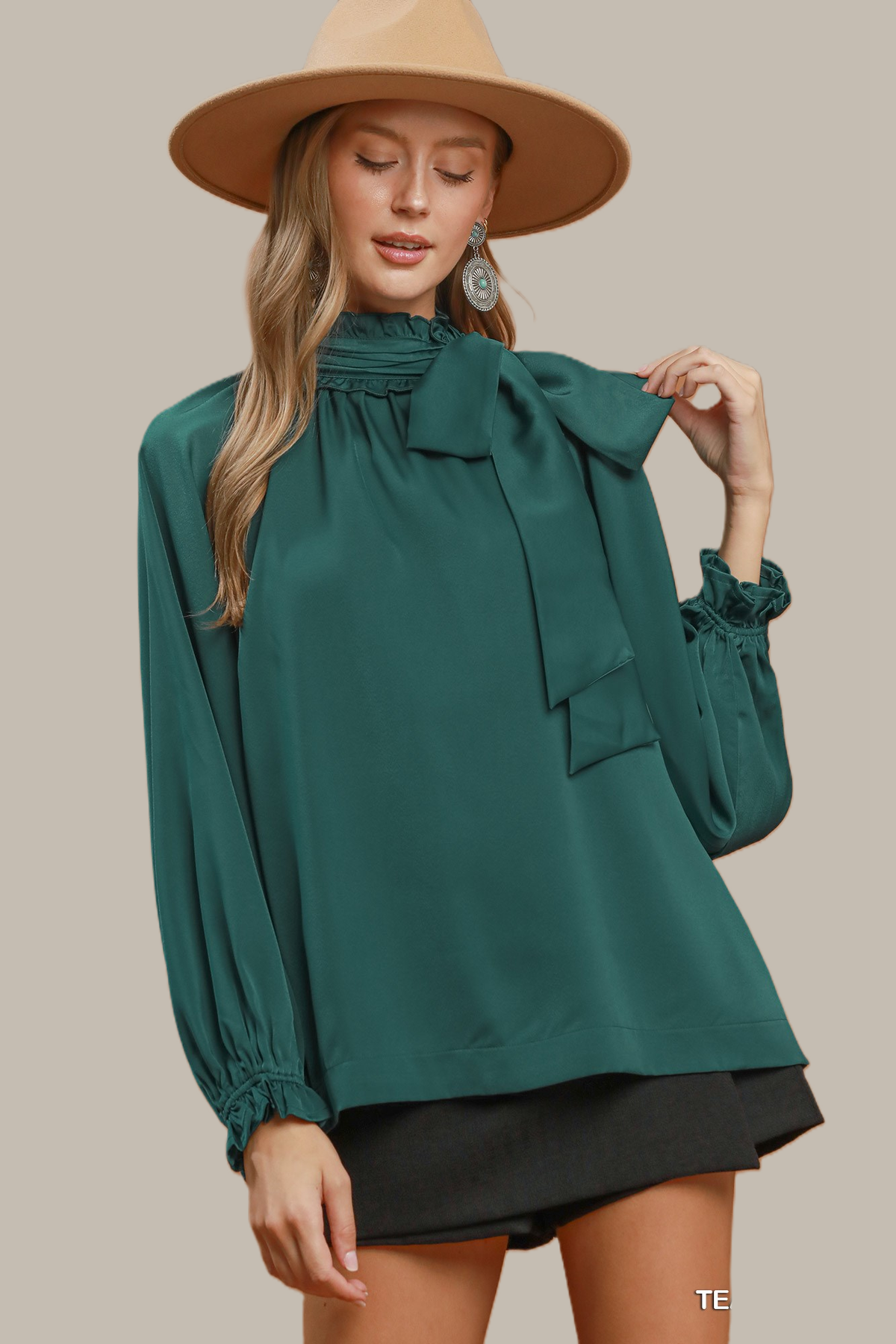 F26 High Neck Blouse