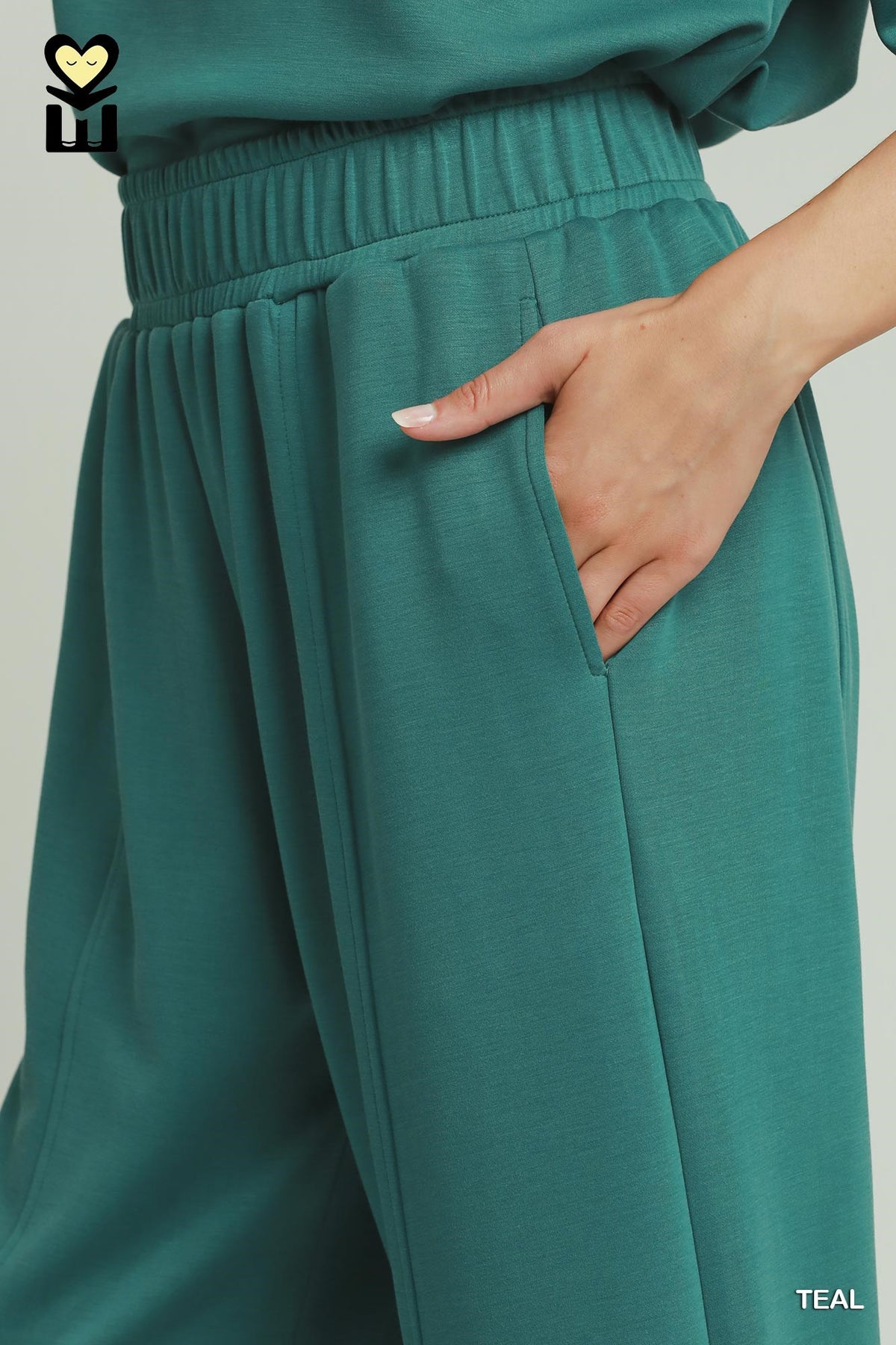 F26 Luxeknit Pant
