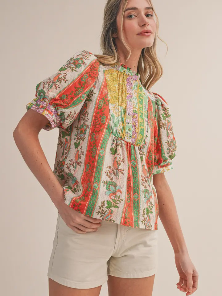 SU26 Border Print Top