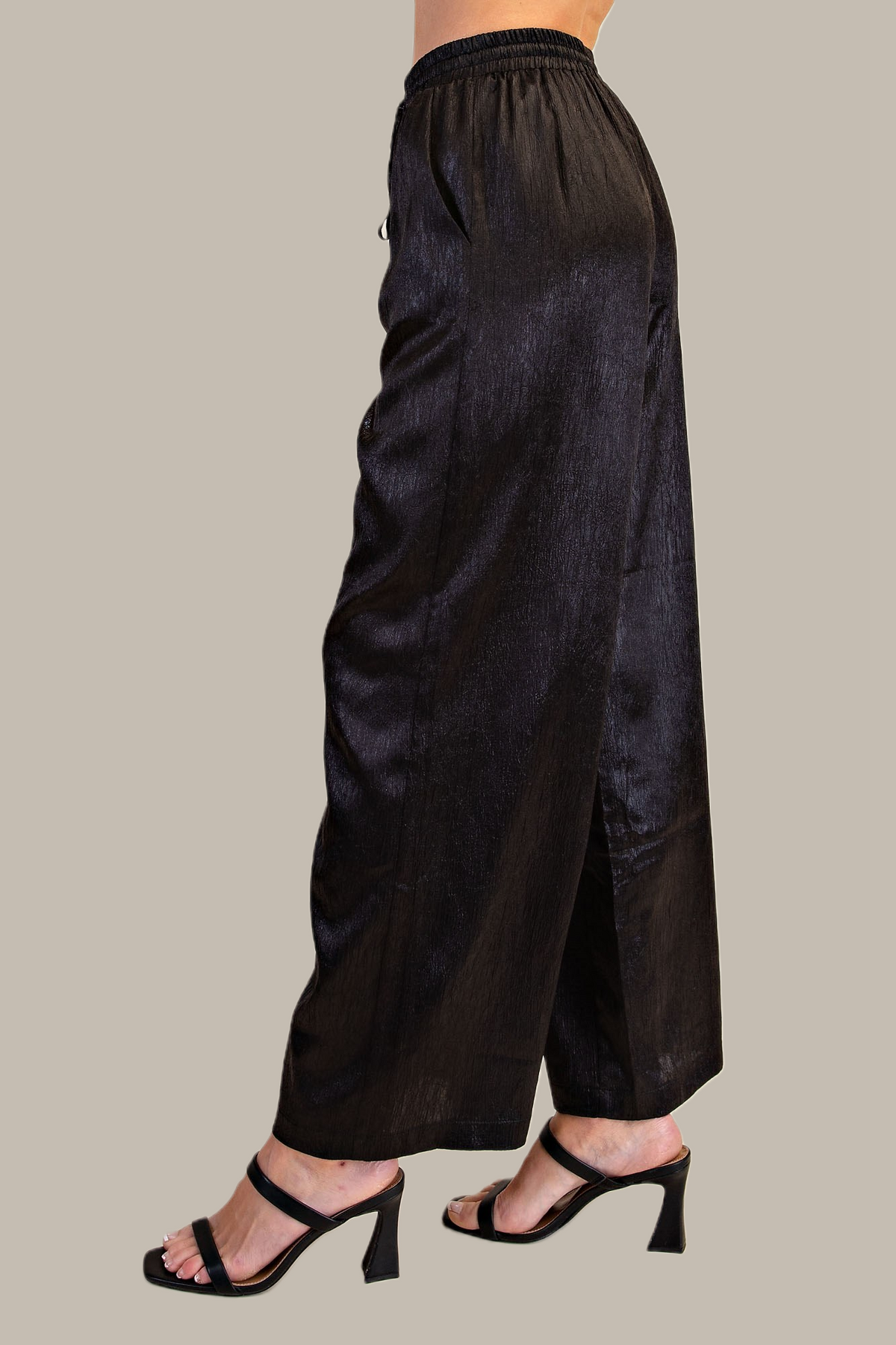 F26 Metallic Flowy Pant