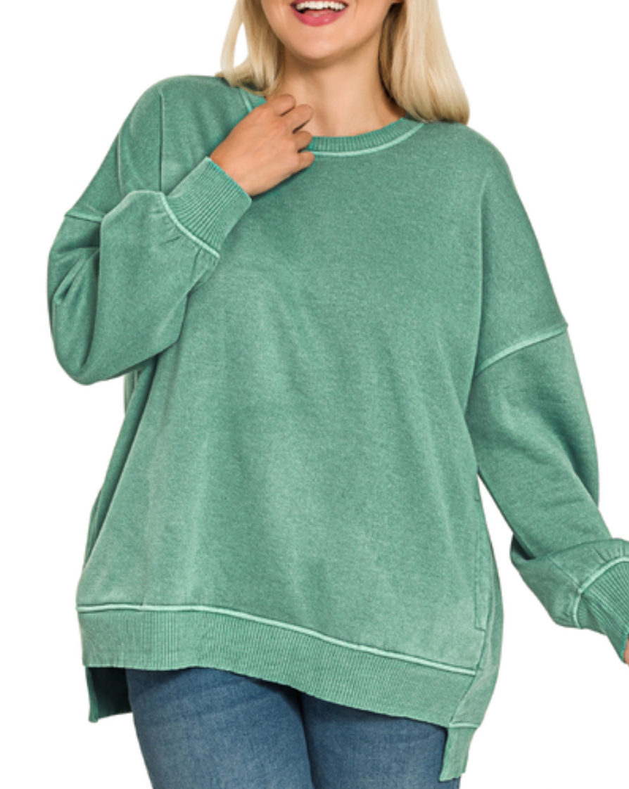 The Pigment Dye Pullover in Curvy