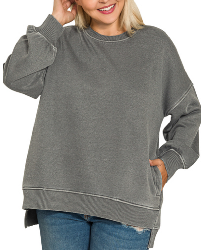 The Pigment Dye Pullover in Curvy