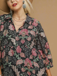 The Daisy Dress in Curvy