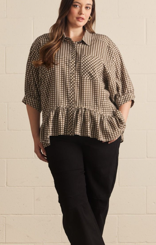 F26 Barbara Top Curvy