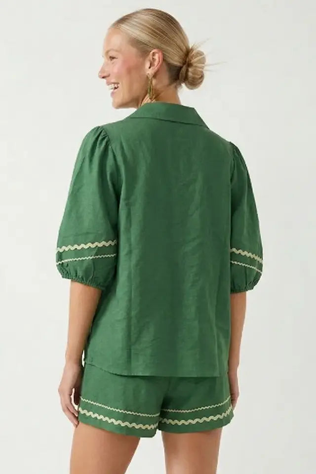 SU26 Green With Envy Top