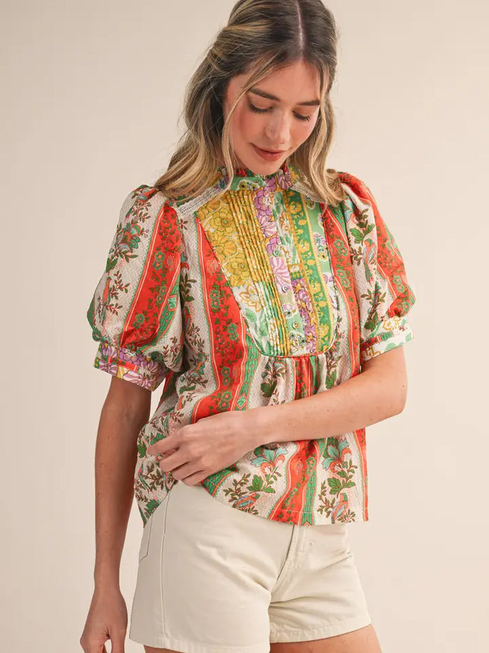 SU26 Border Print Top