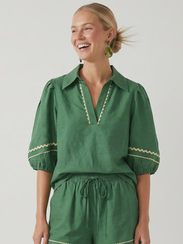 SU26 Green With Envy Top